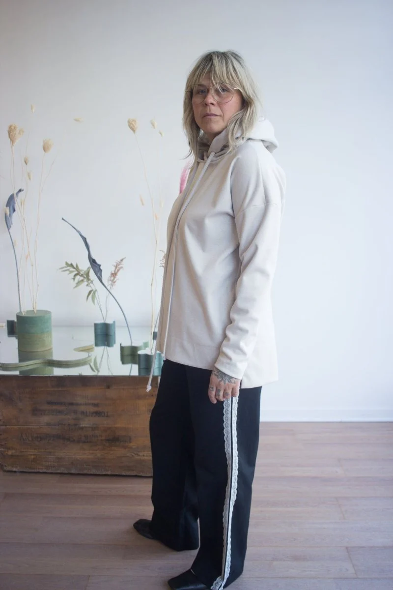 Bodybag Skye Hoodie - Sand or Charcoal (Online Exclusive) - Image 3