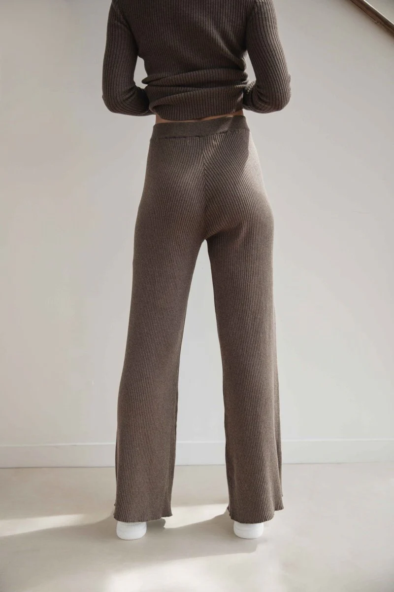 Carolyn Ferreira Flint Jogger (Sand) - Image 8