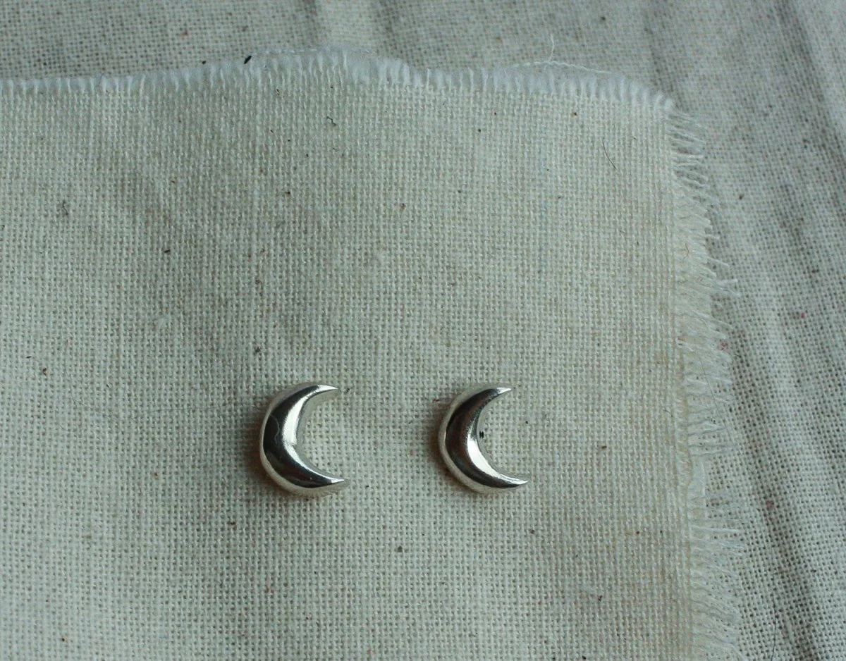 Rowe Luna Studs - Image 2