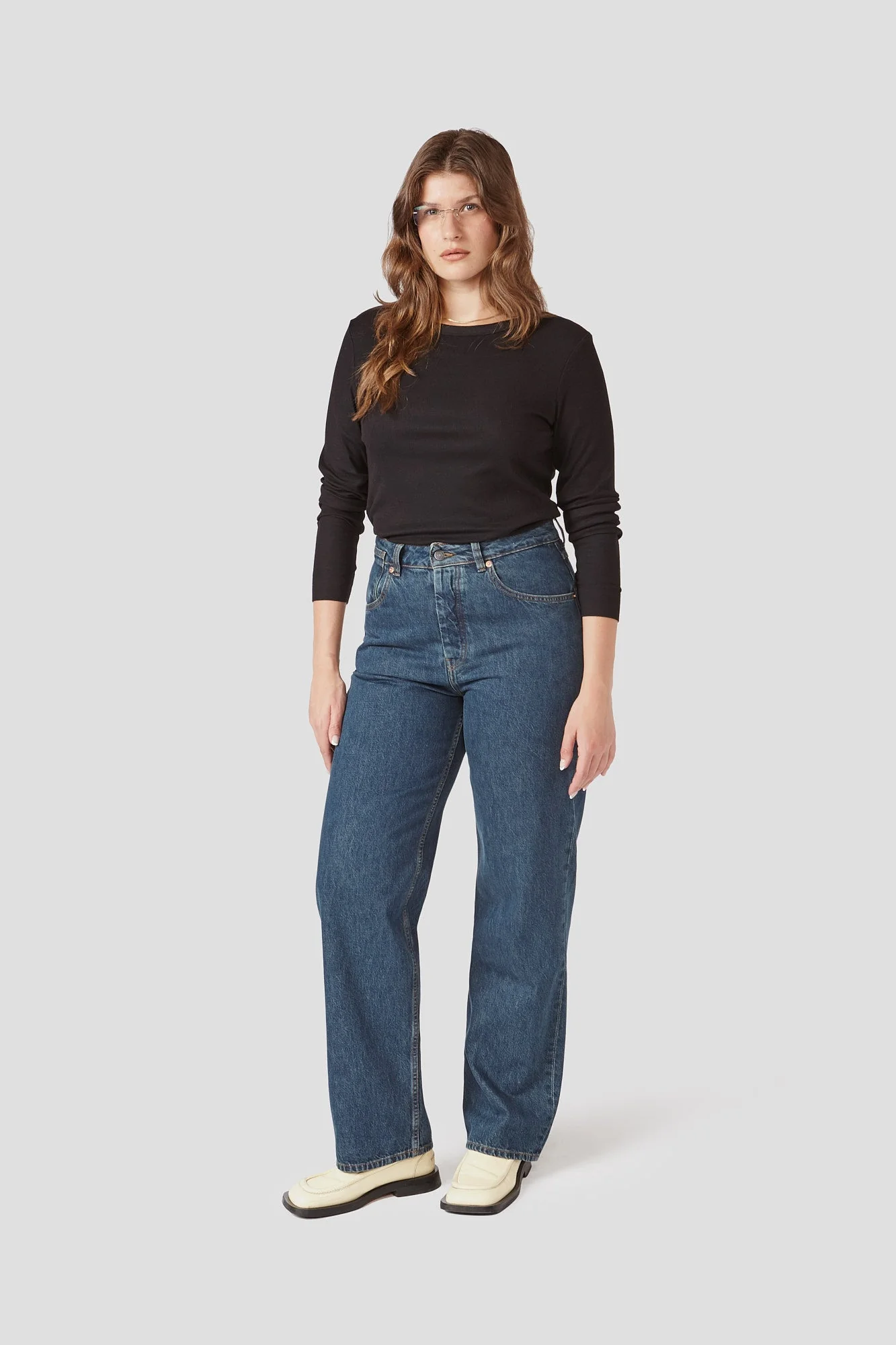 Decade Studio Andy Jeans - Luz (In-Store) - Image 8