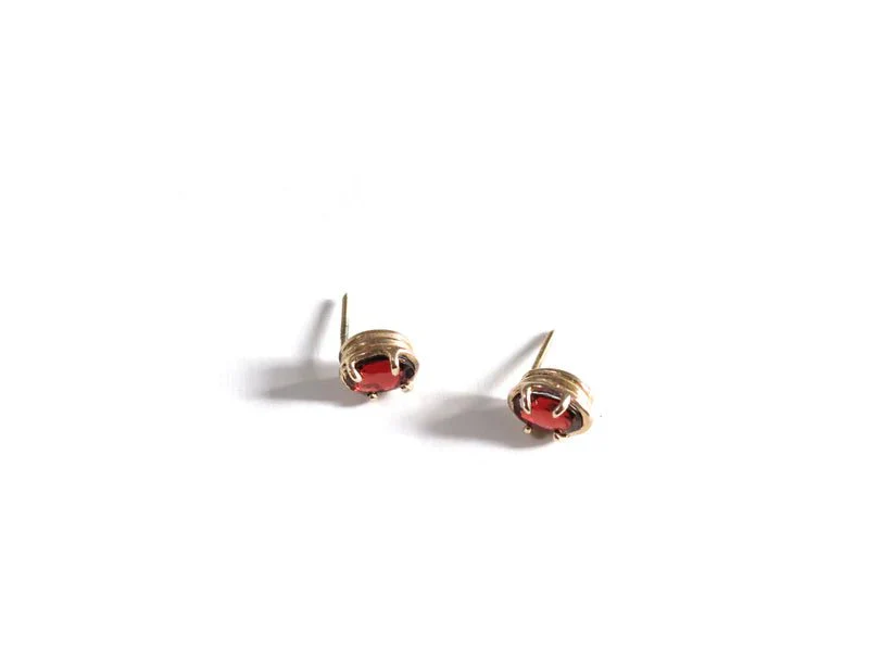 Elaine Ho 14K Gold Earrings (Oval Garnets) - Image 5