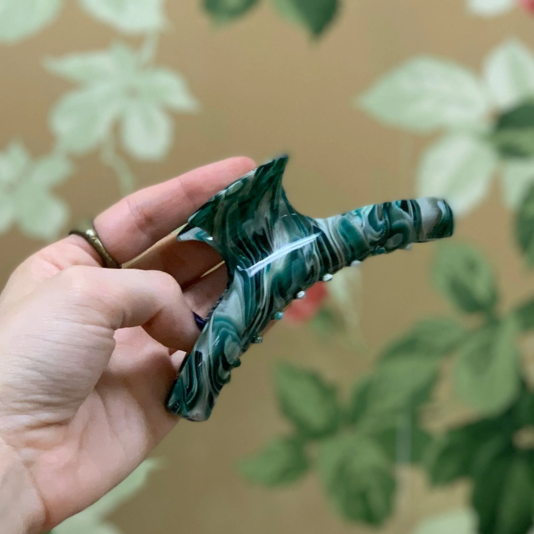 Eugenia Chan Curve Claw Clip (Many Colours) - Image 2