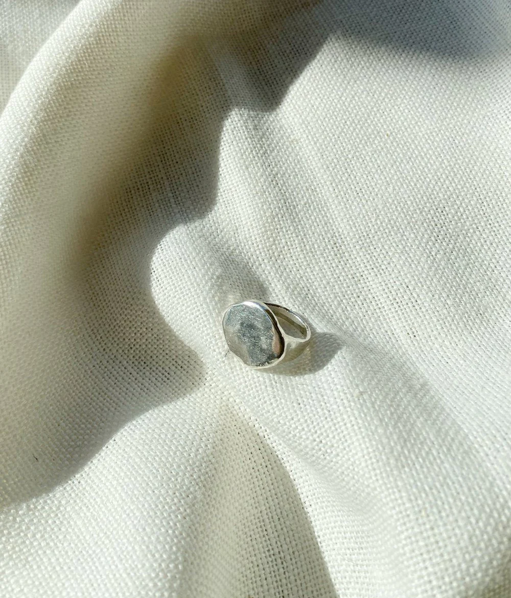 Hawkly Circle Ring (Silver) - Image 3