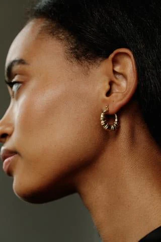 Lisbeth Kayla Hoops