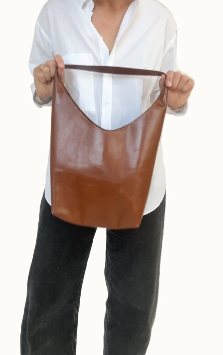 Market Canvas Bruna Shoulder Bag (Caramel)