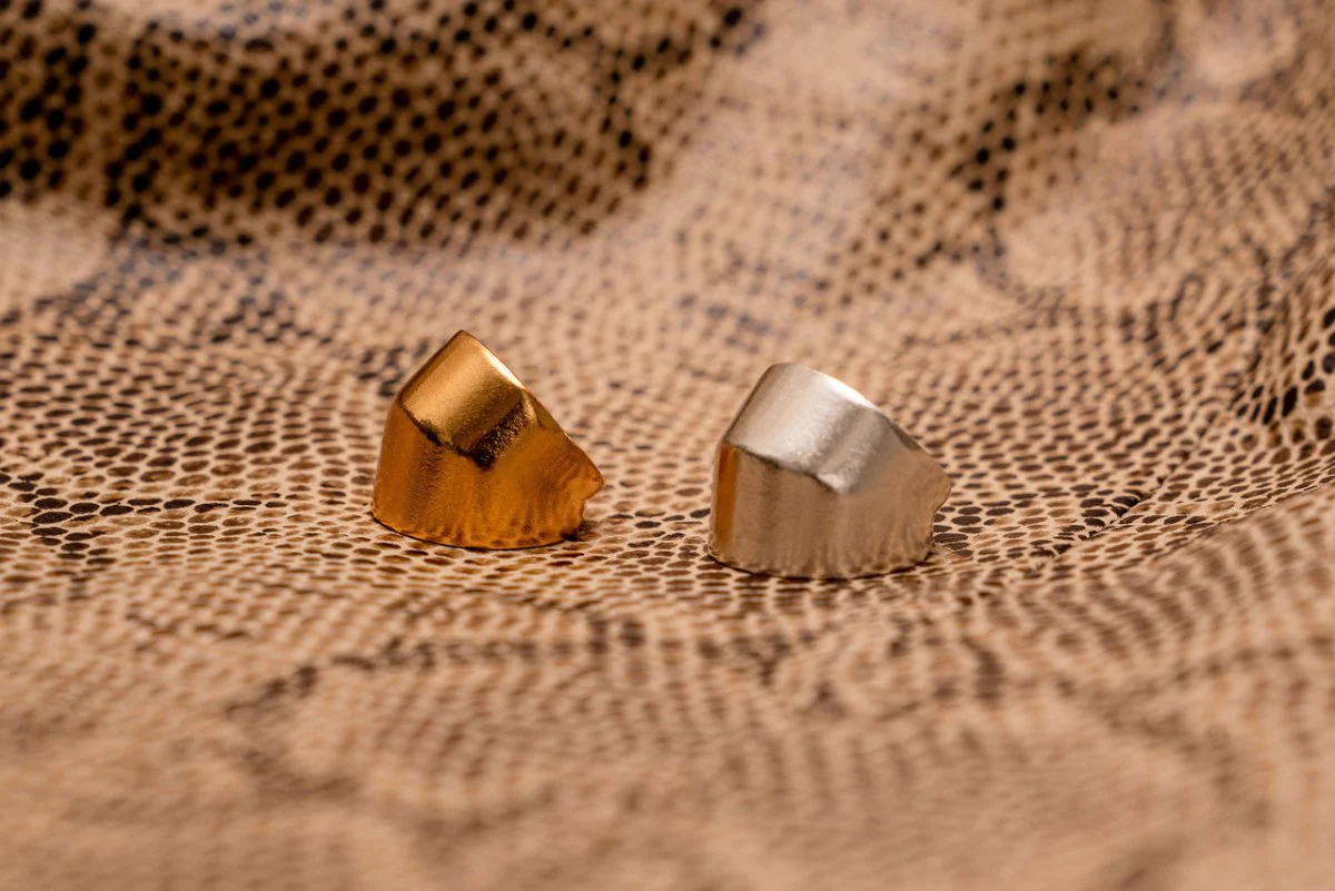 Par Ici Knuckle Ring - Gold or Silver (In-Store) - Image 12