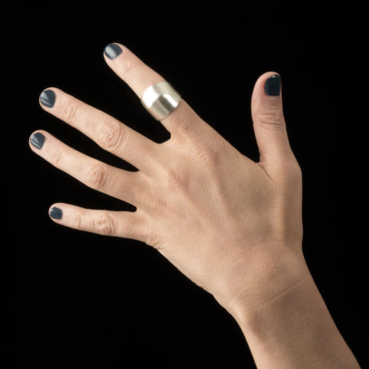 Par Ici Knuckle Ring - Gold or Silver (In-Store) - Image 19