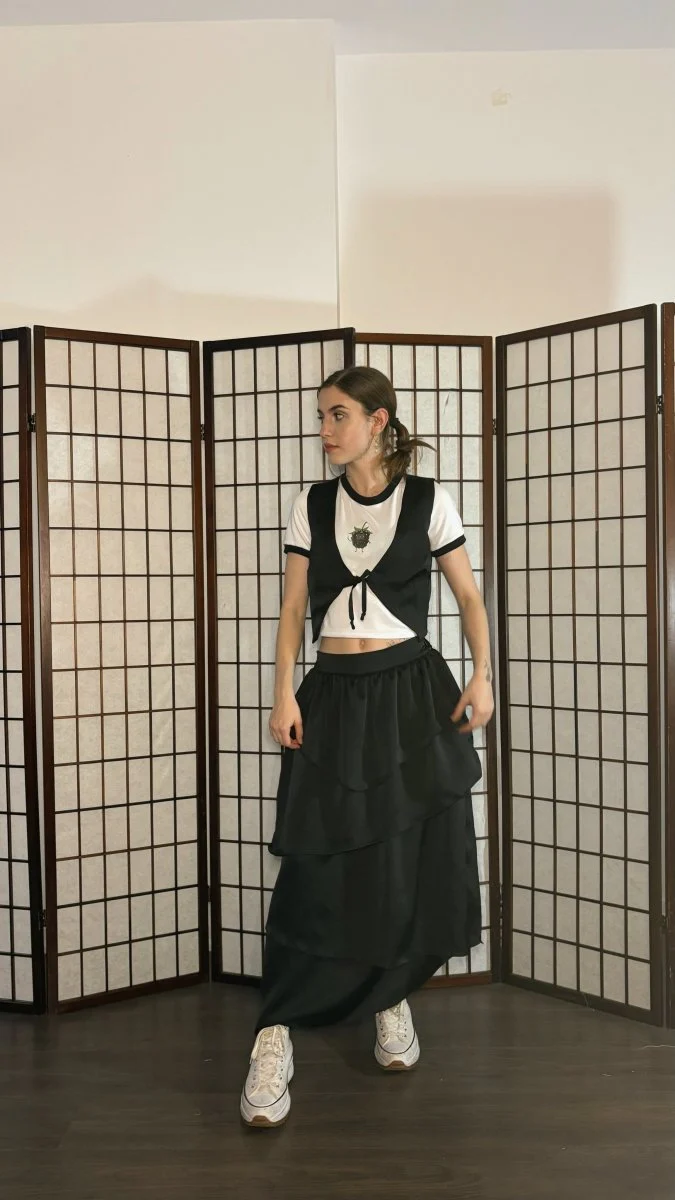 Rennie Petalo de Rosa Vest (Blazing Black) - Image 16
