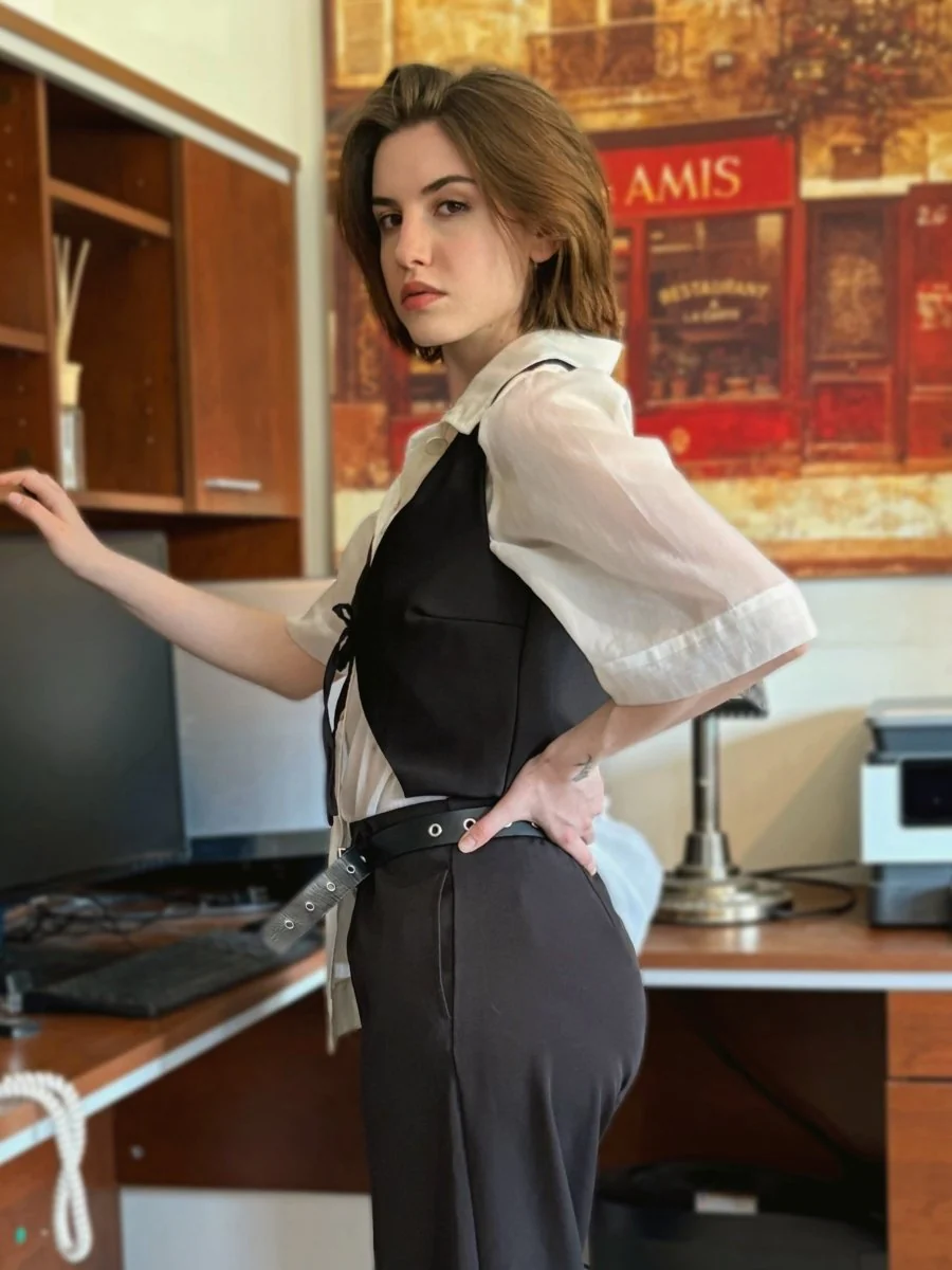Rennie Petalo de Rosa Vest (Blazing Black) - Image 9