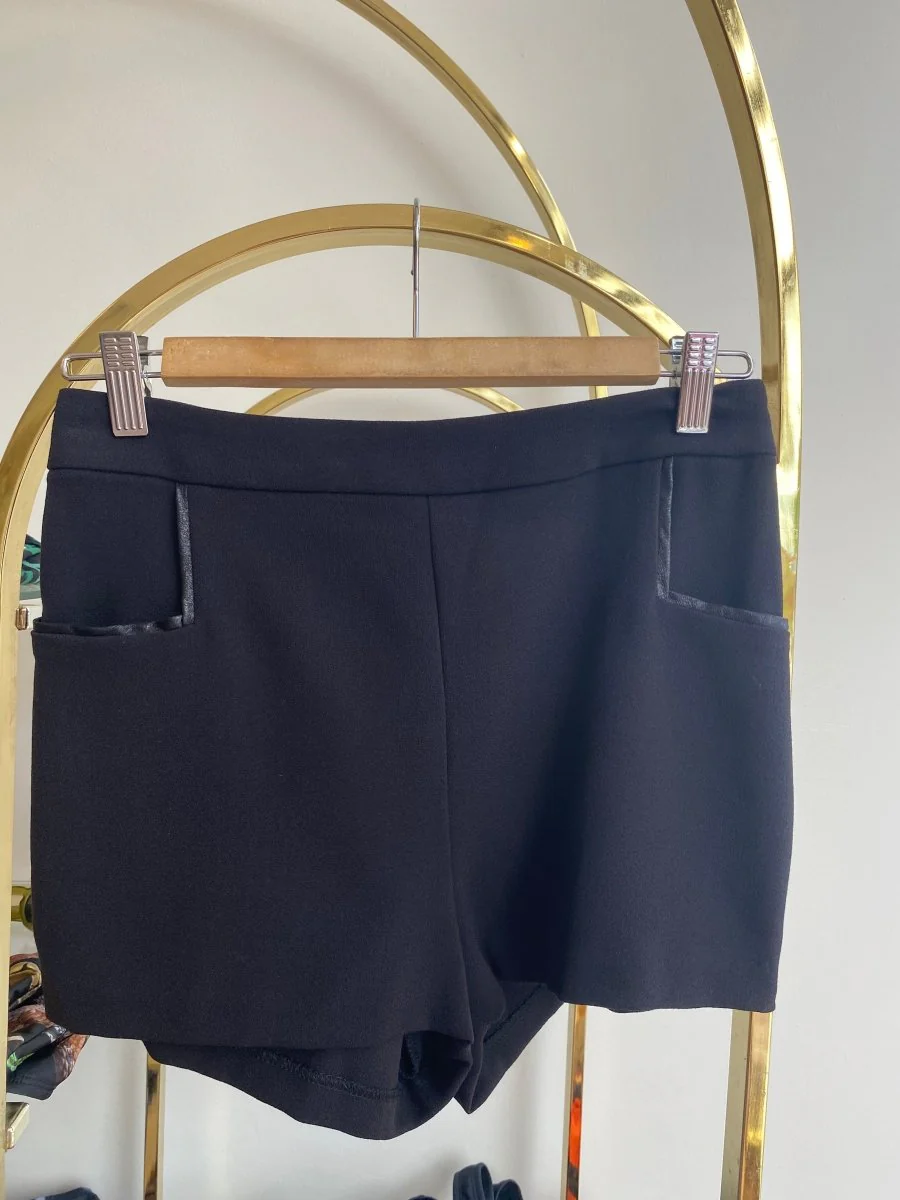 Valerie Dumaine Archive - Shorts