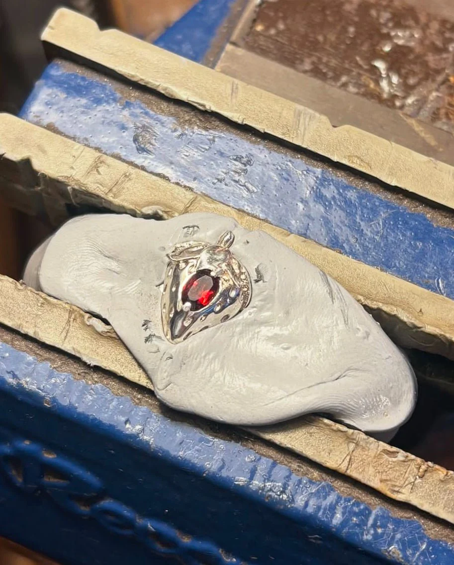 Wild Silver Strawberry Garnet Ring - Image 6